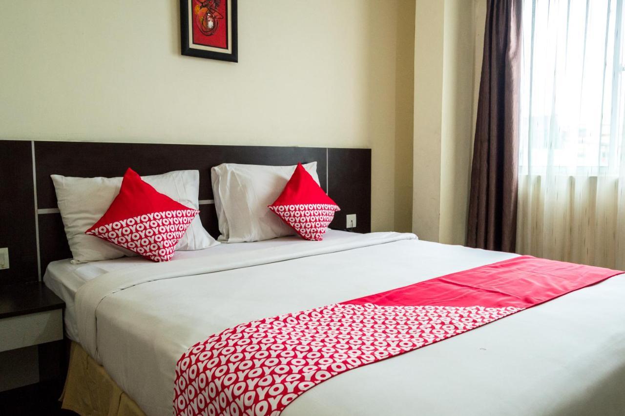 Collection O 625 Hotel Golden Gate Batam Exterior foto