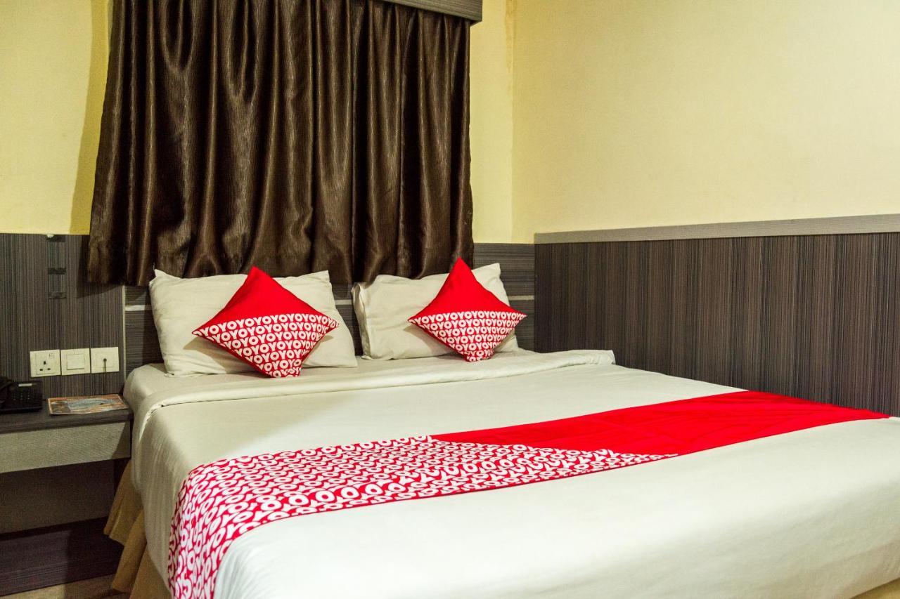 Collection O 625 Hotel Golden Gate Batam Exterior foto