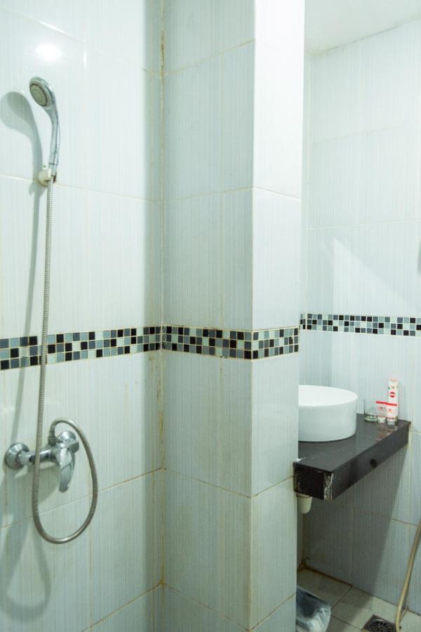 Collection O 625 Hotel Golden Gate Batam Exterior foto