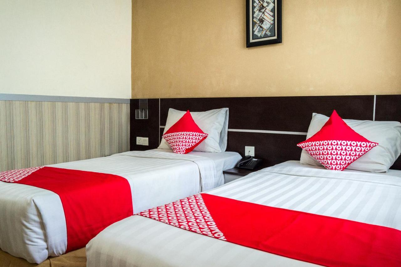 Collection O 625 Hotel Golden Gate Batam Exterior foto