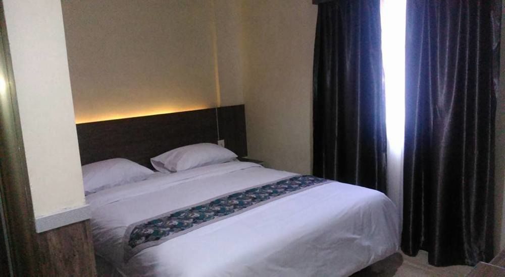 Collection O 625 Hotel Golden Gate Batam Exterior foto