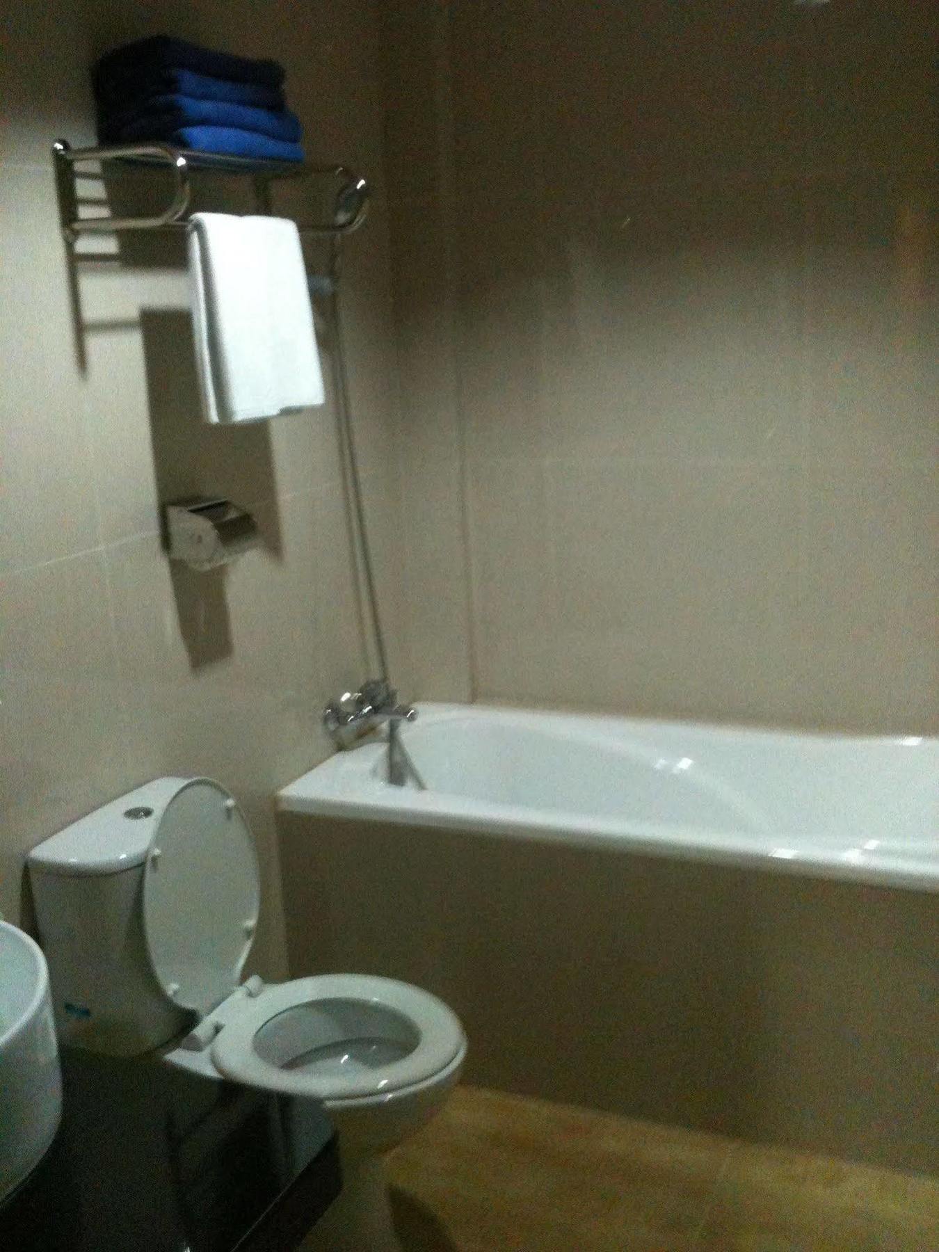 Collection O 625 Hotel Golden Gate Batam Exterior foto